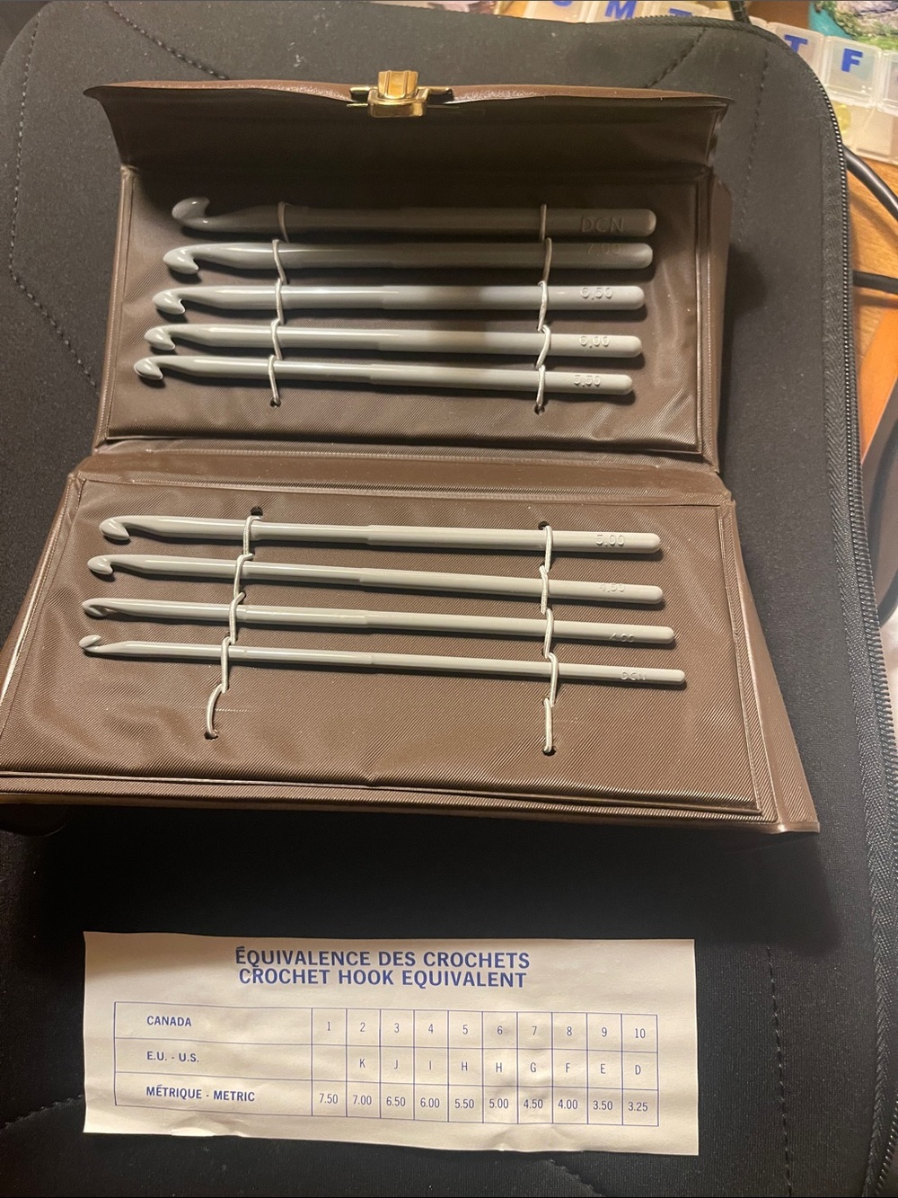 Vintage Crochet Hook Set with Case - SEARS brand-one SET